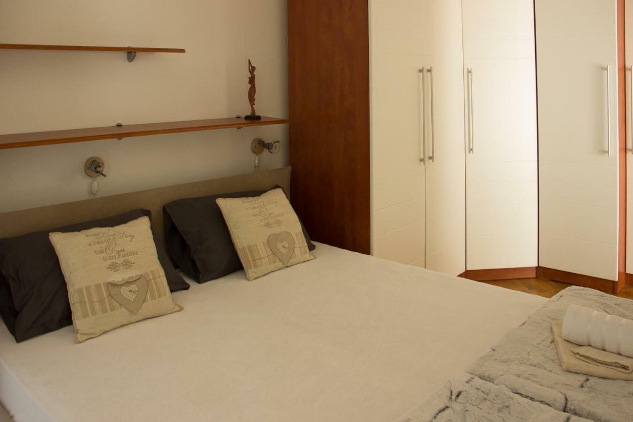 Studio Apartman Dida Bozo セニ エクステリア 写真